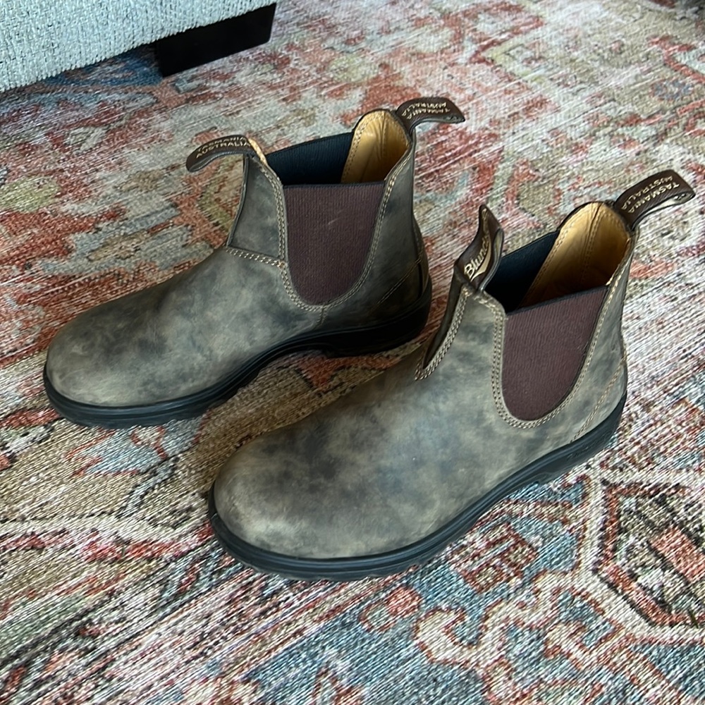 Women’s Blundstone classic Chelsea boot rustic brown US SIZE 10